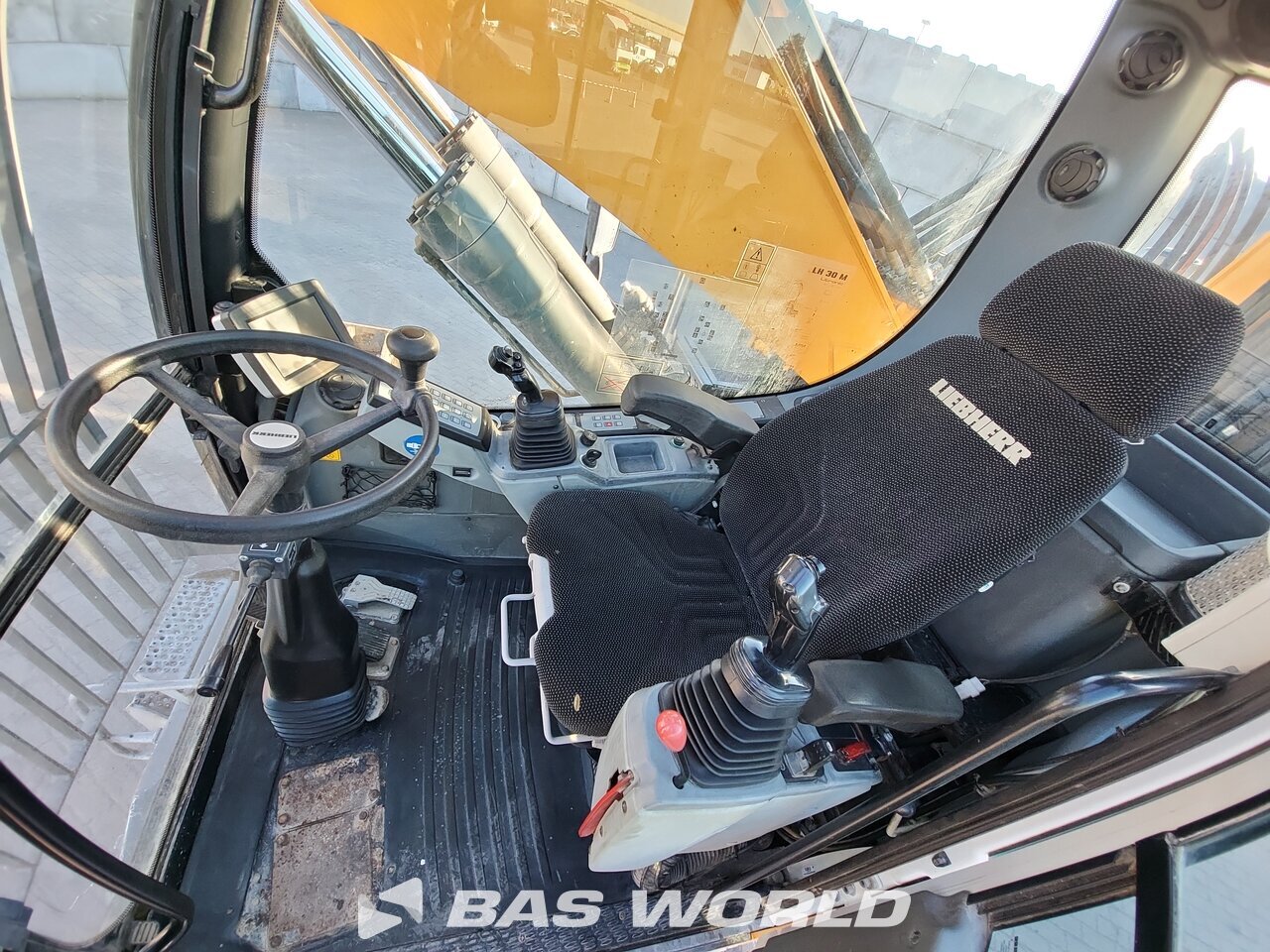 Other : Liebherr LH30 M Pelle à déchets