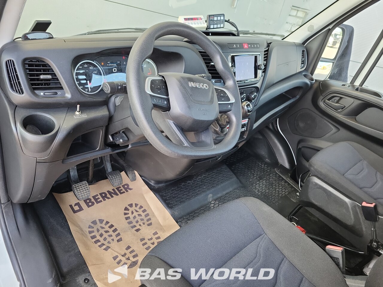 Other : Iveco Daily 35S14 Plateforme de travail hydraulique