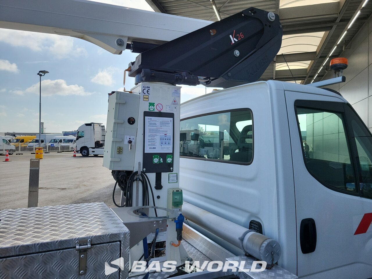 Other : Iveco Daily 35S14 Plateforme de travail hydraulique