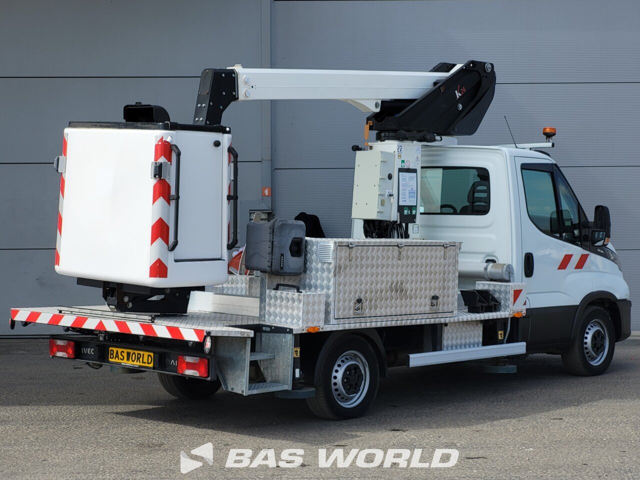 Other : Iveco Daily 35S14 Plateforme de travail hydraulique