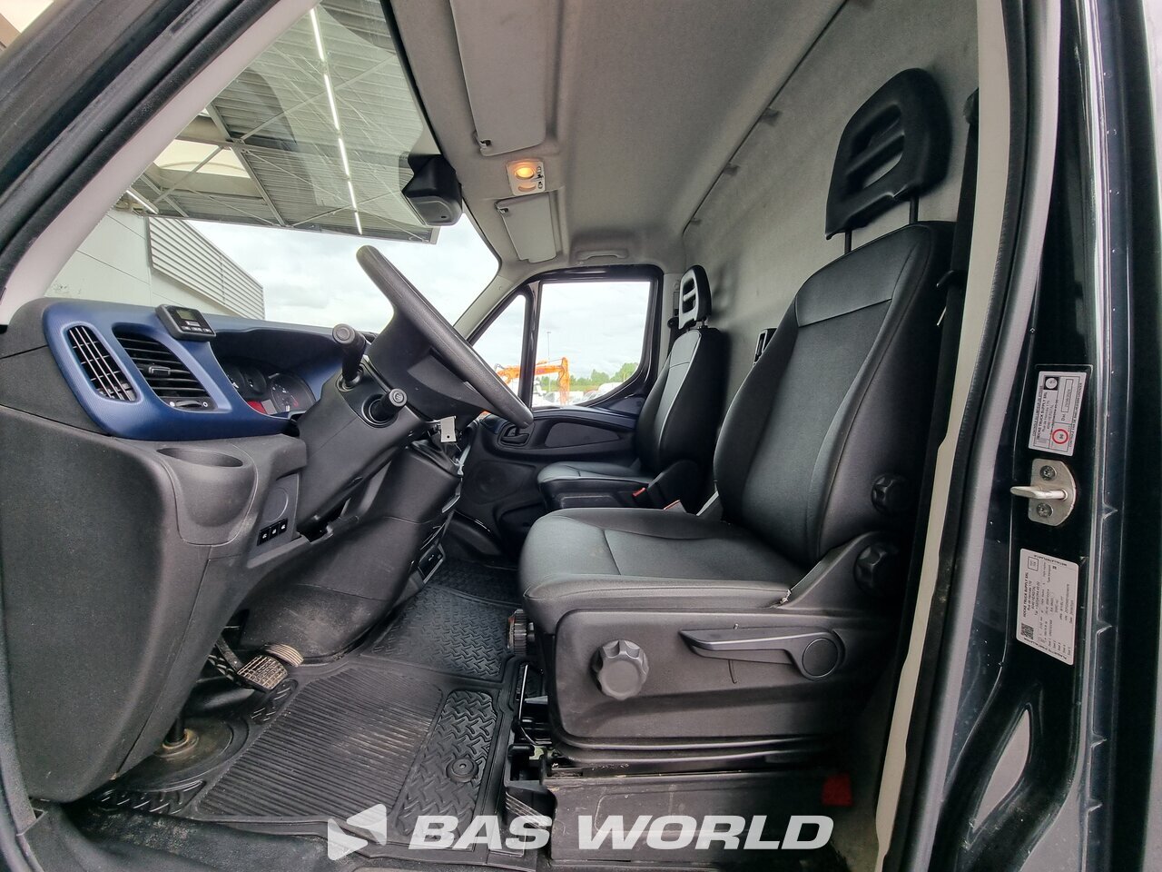 Other : Iveco Daily 50C18 Fourgons utilitaires