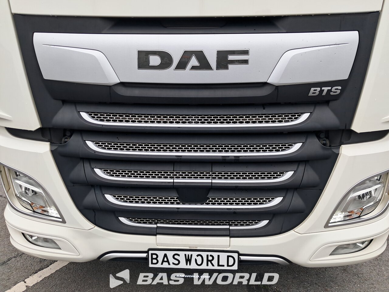 Grille : DAF XF 530 4X2 Tracteur routier