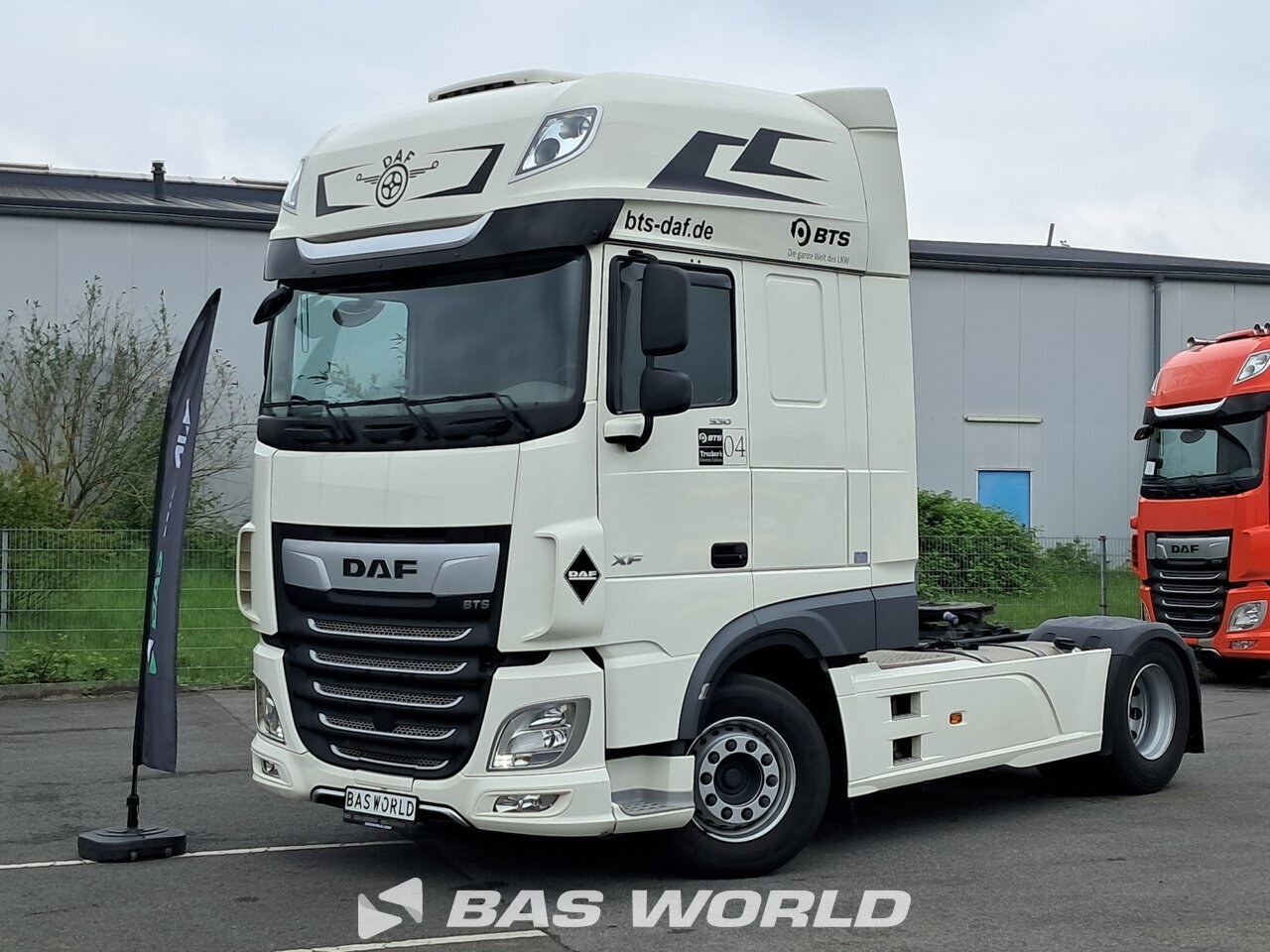 Front left : DAF XF 530 4X2 Tracteur routier