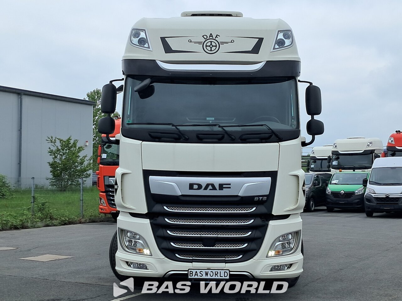 Front : DAF XF 530 4X2 Tracteur routier