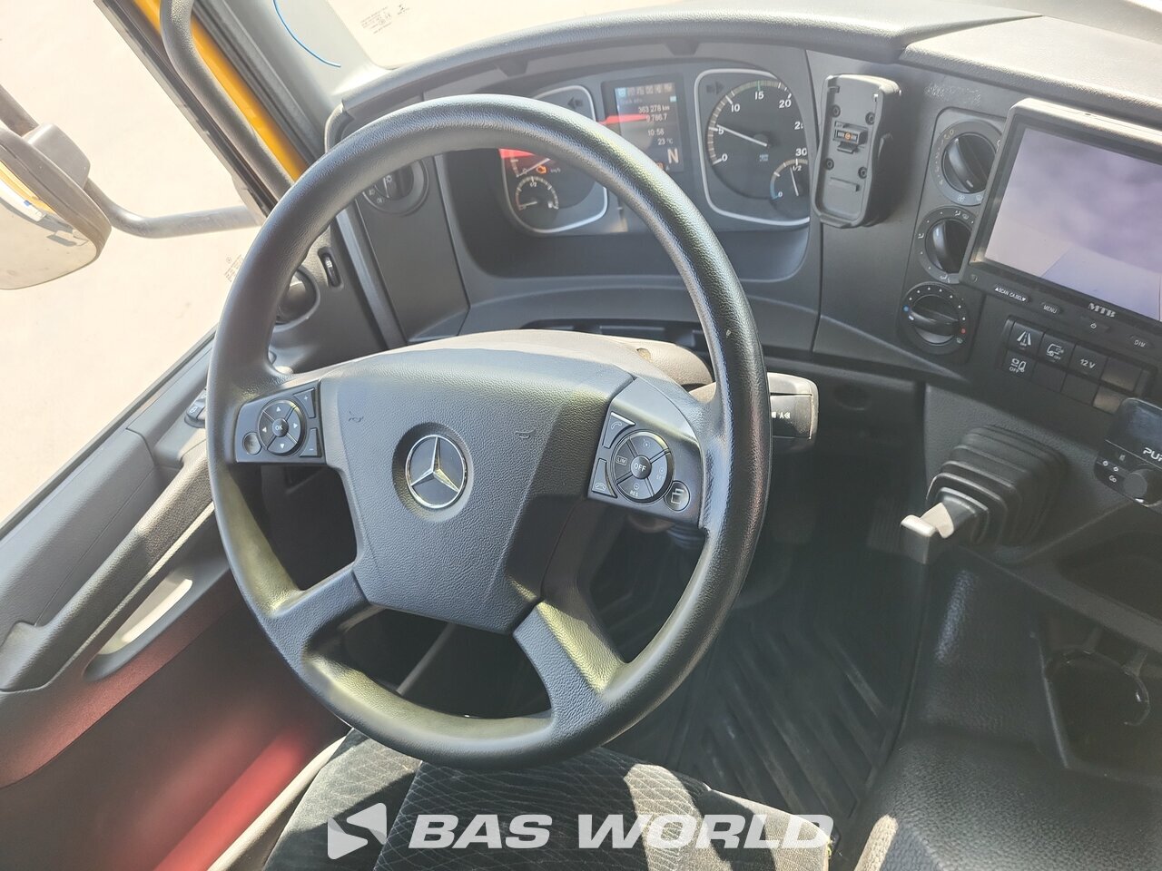 Other : Mercedes Atego 1524 Chłodnicza ciężarówka