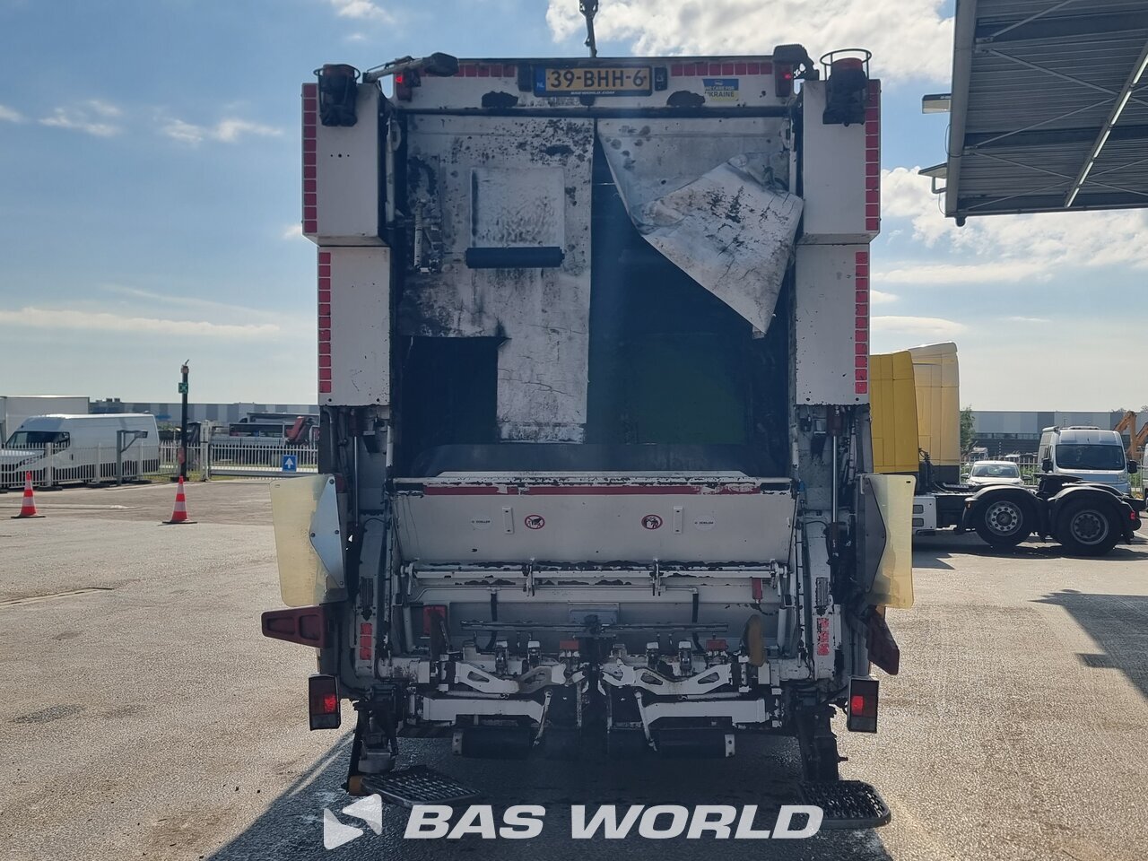 Other : Volvo FE 320 6X2 Haller Type: MED XLI Camion d'ordures