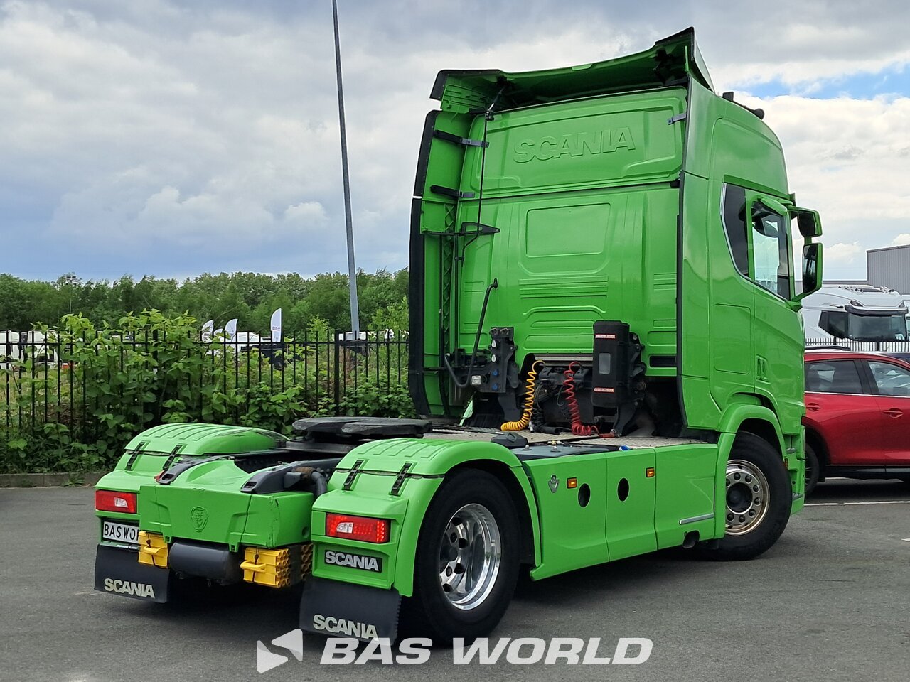 Back right : Scania R520 4X2 Tracteur routier