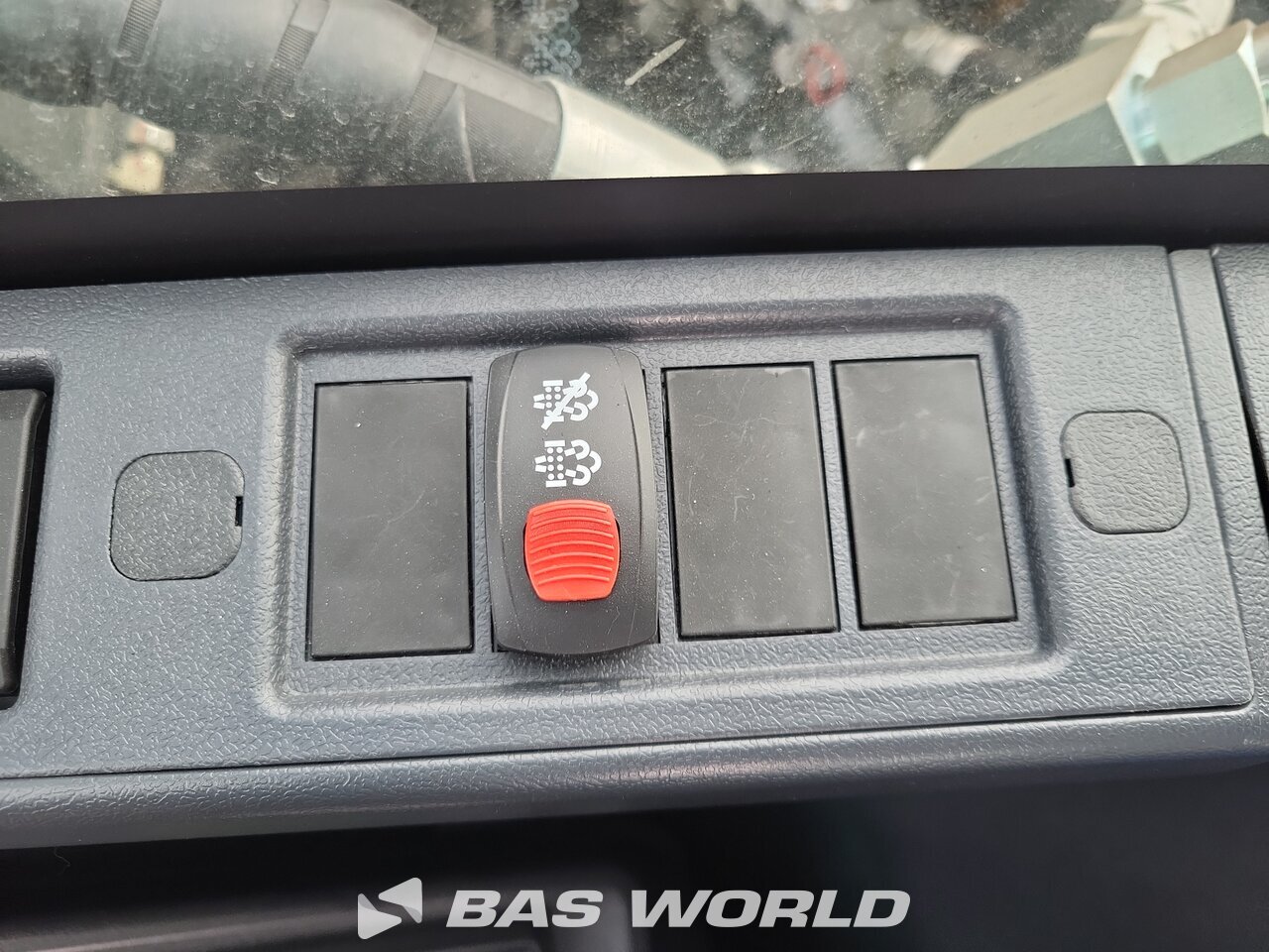 Other : Hyundai HX130 N Pelle sur chenilles