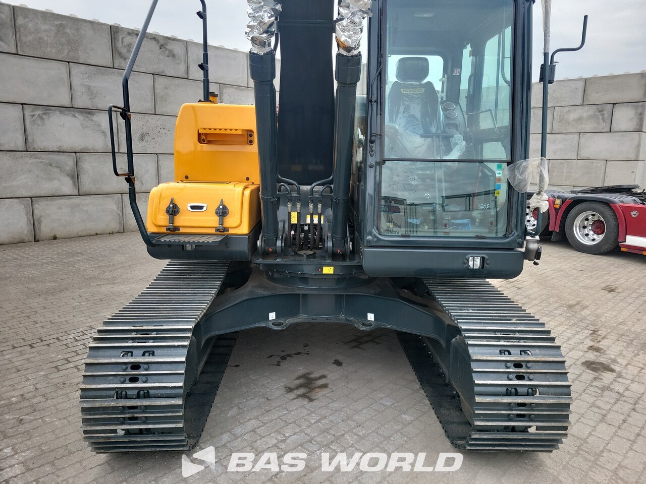 Other : Hyundai HX130 N Bageri gusjeničari