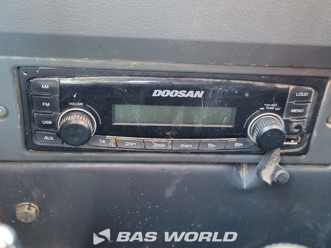 Other : Doosan DX190W-5 Pelle sur pneus
