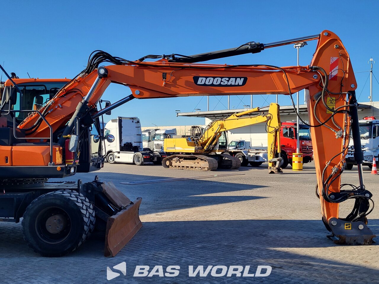 Other : Doosan DX190W-5 Pelle sur pneus