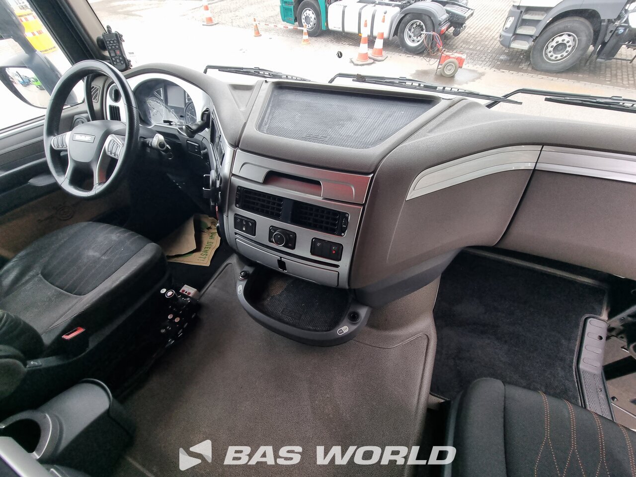 Other : DAF XF 480 6X2 VDL Type: S-30-6400 camion à bras