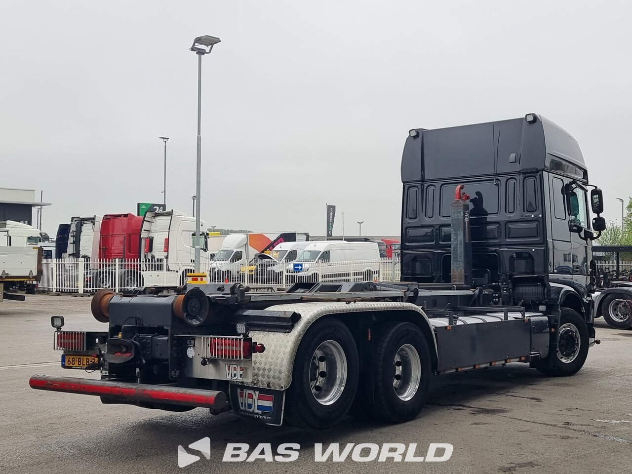 Other : DAF XF 480 6X2 VDL Type: S-30-6400 camion à bras