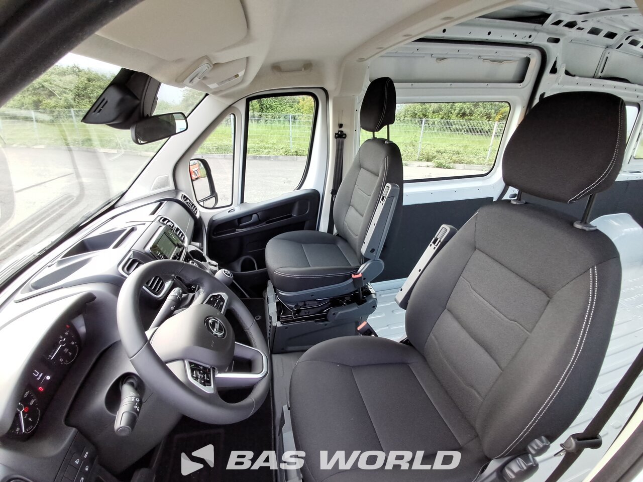 Other : Opel Movano 140PS Fourgons utilitaires