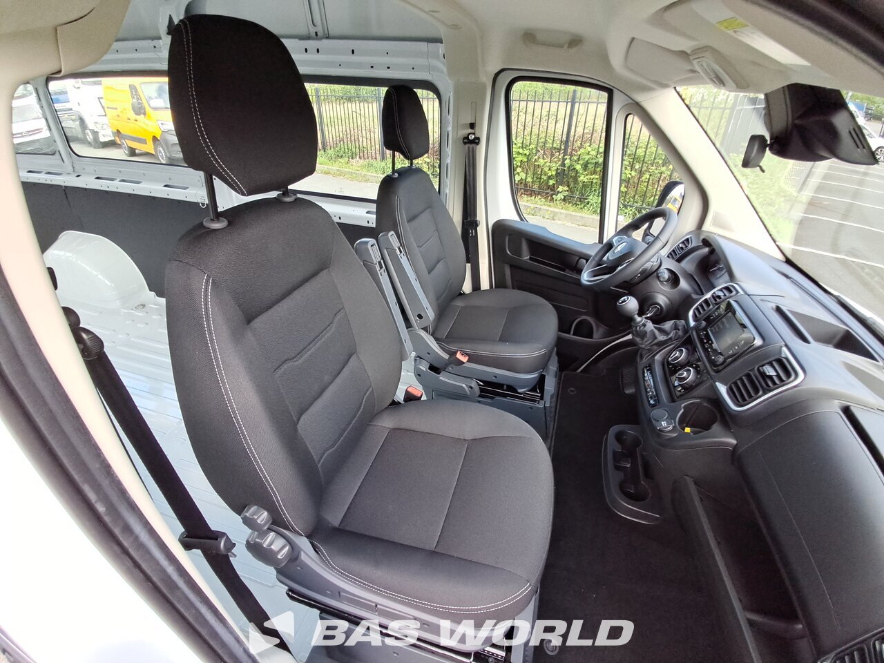 Other : Opel Movano 140PS Fourgons utilitaires