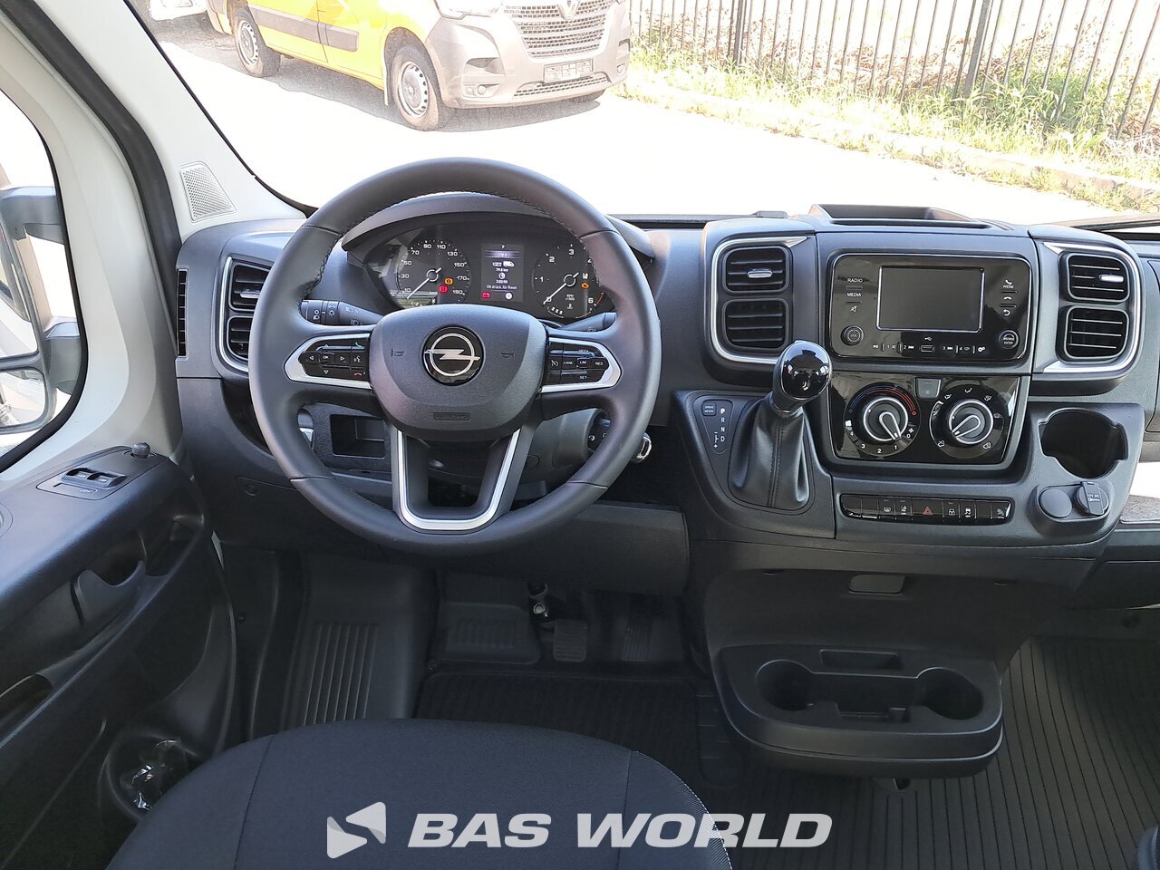 Other : Opel Movano 180PS Fourgons utilitaires
