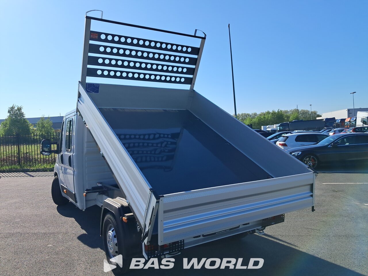 Superstructure interior : Opel Movano 140PS Benne