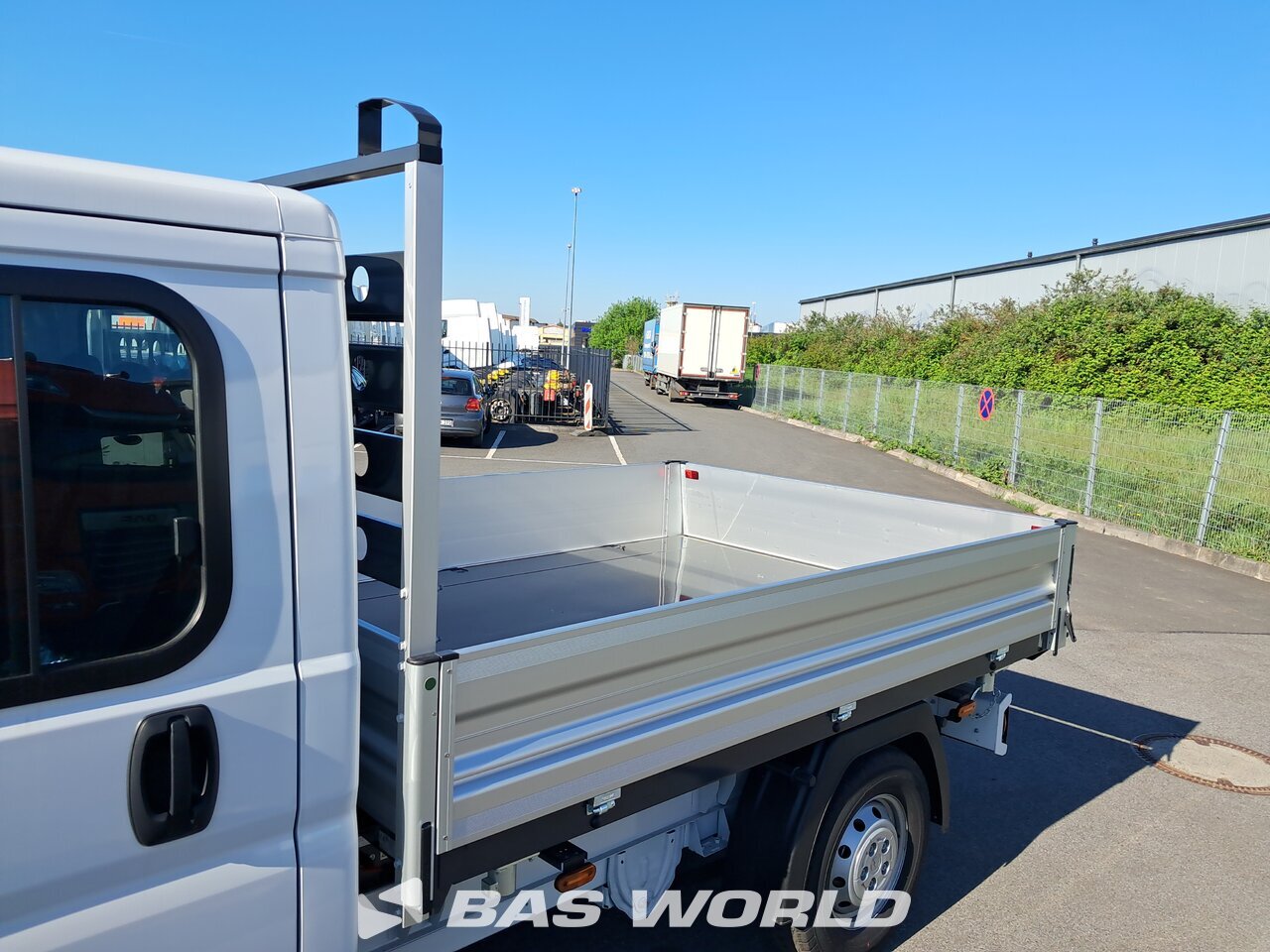 Superstructure : Opel Movano 140PS Benne