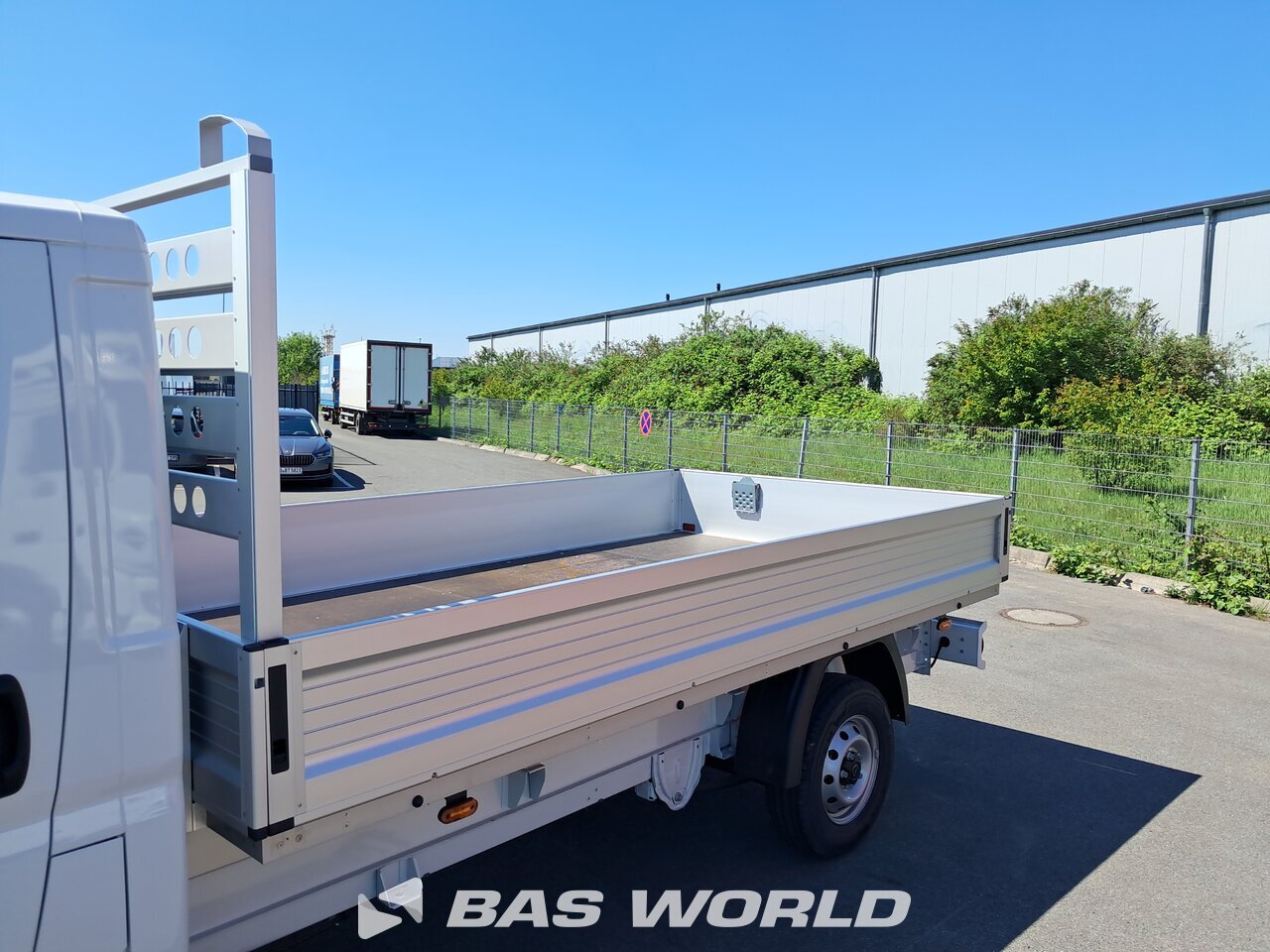 Superstructure : Opel Movano 180PS Ouvert