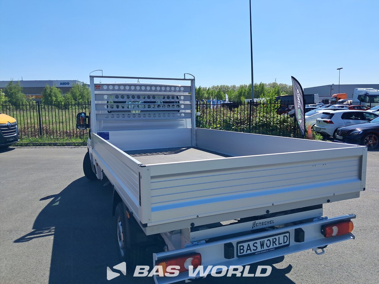 Superstructure interior : Opel Movano 180PS Ouvert