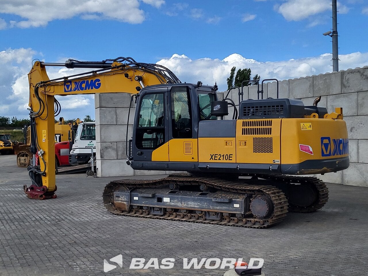 XCMG XE210 E Crawler excavators - BAS World