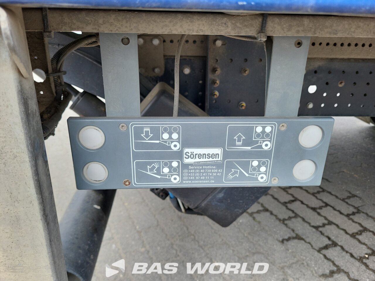 Other : Mitsubishi 7C18 4X2 Junge Carrosseries fourgons