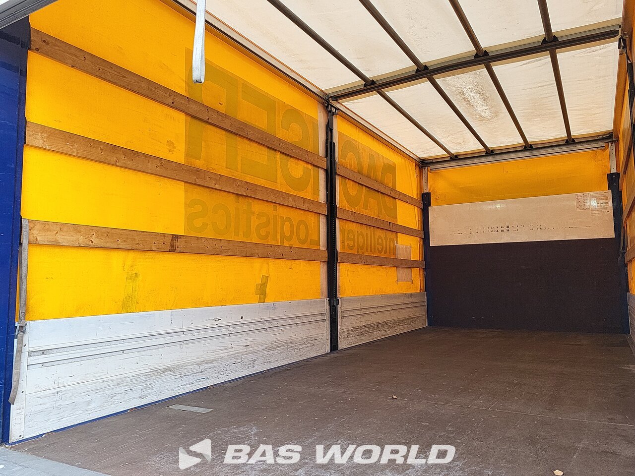 Other : Mitsubishi 7C18 4X2 Junge Carrosseries fourgons
