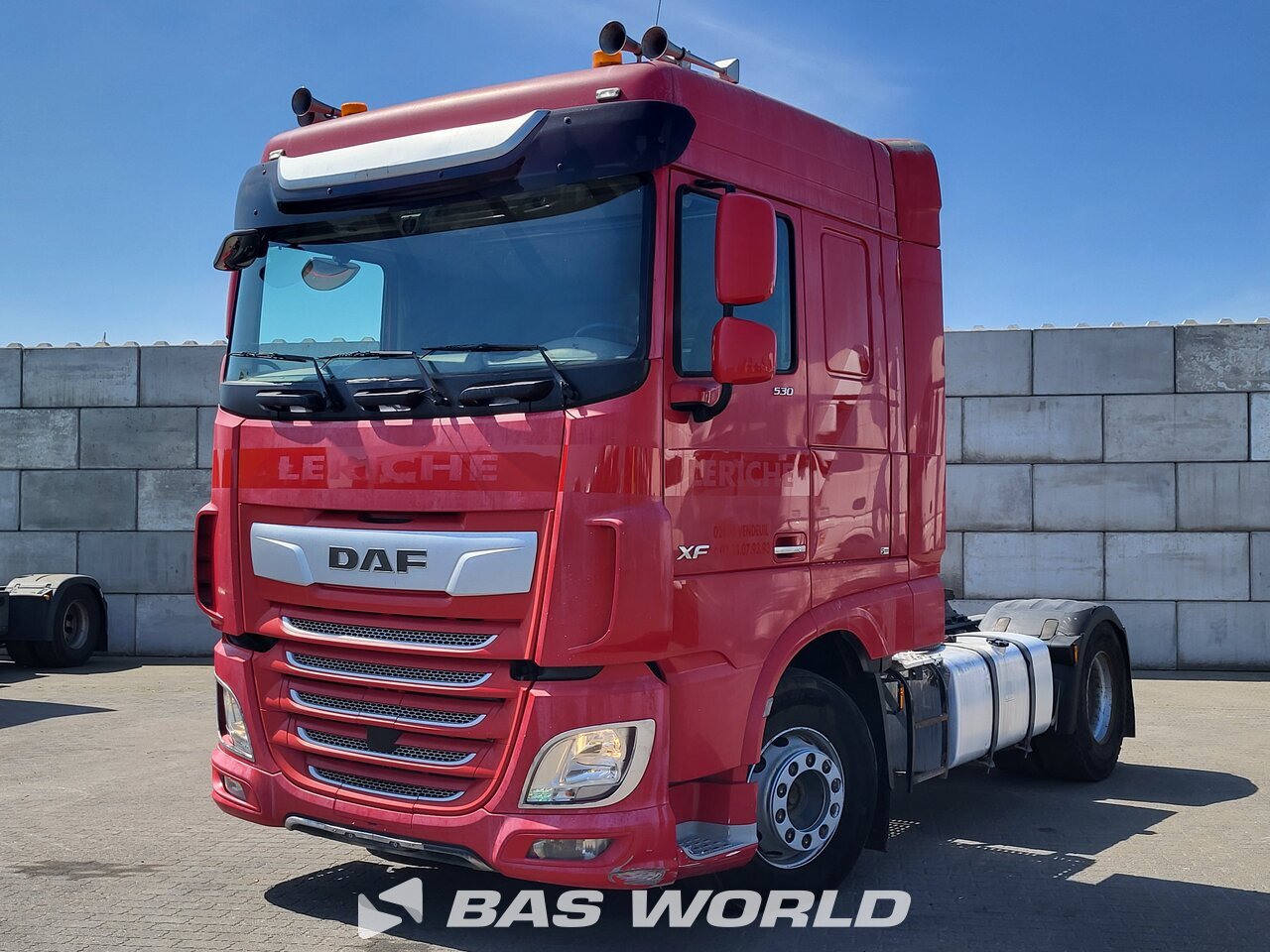 Front left : DAF XF 530 4X2 Tracteur routier