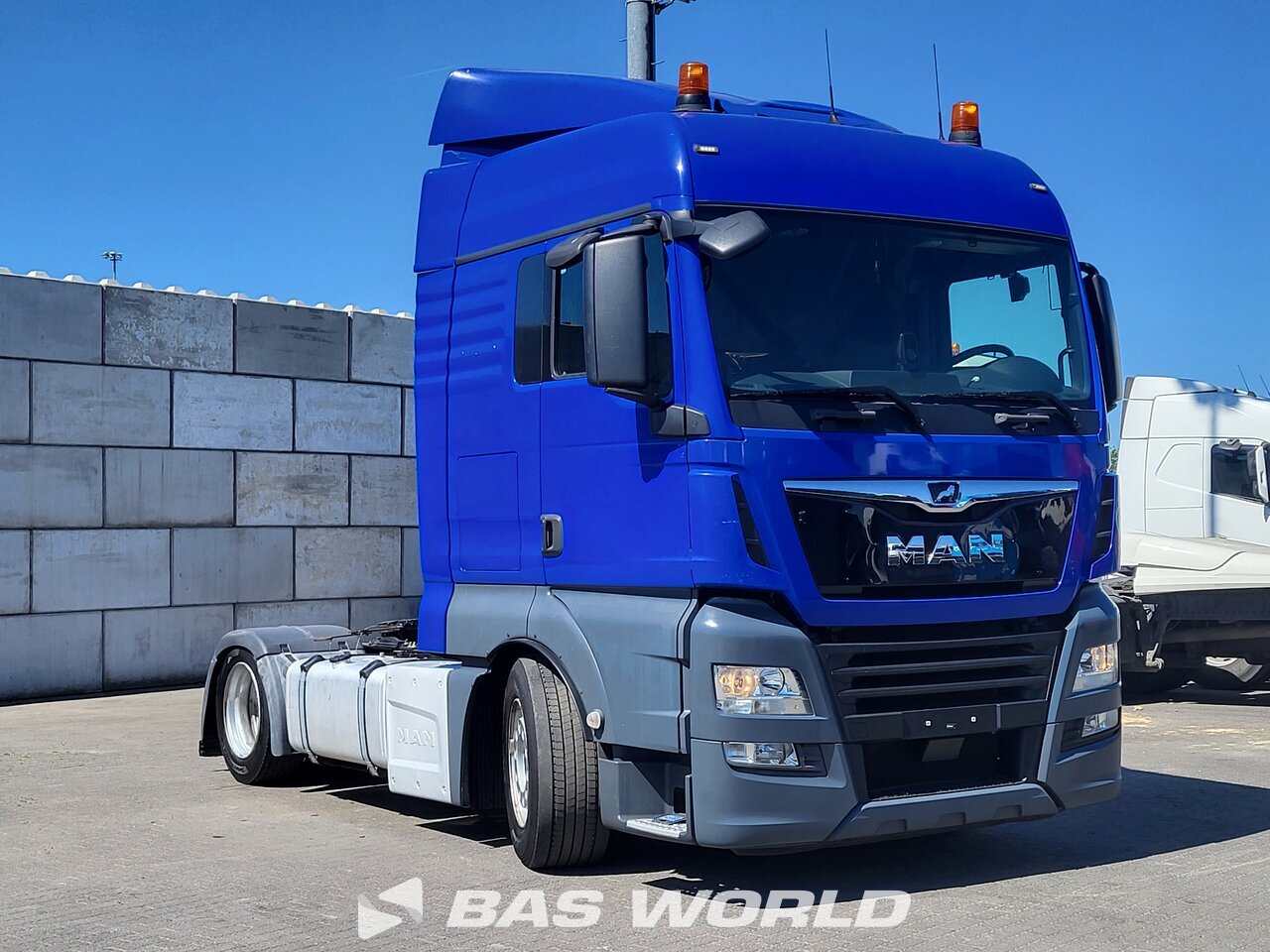 Front right : MAN TGX 18.460 4X2 Tracteur routier