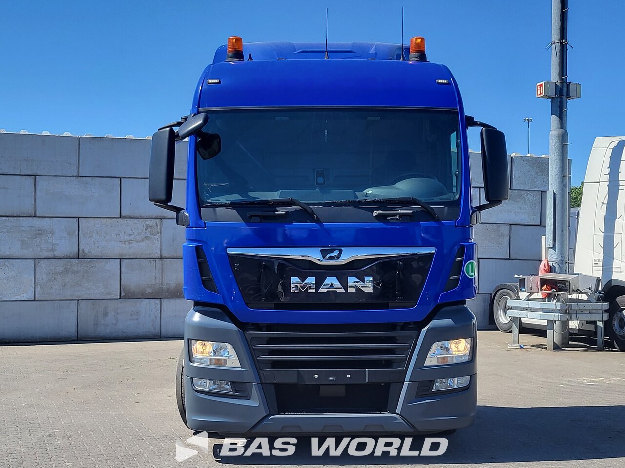 Front : MAN TGX 18.460 4X2 Tracteur routier