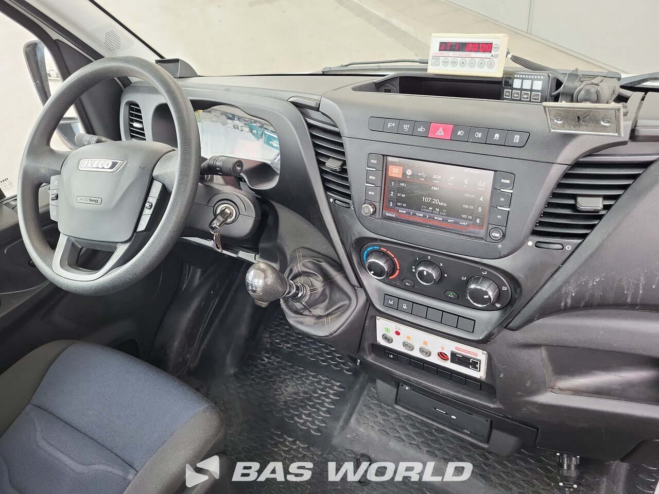 Other : Iveco Daily 35S14 Plateforme de travail hydraulique