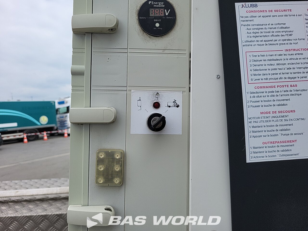 Other : Iveco Daily 35S14 Plateforme de travail hydraulique