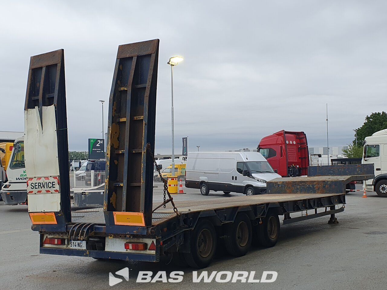 Other : TITAN Semi-remorques porte engins