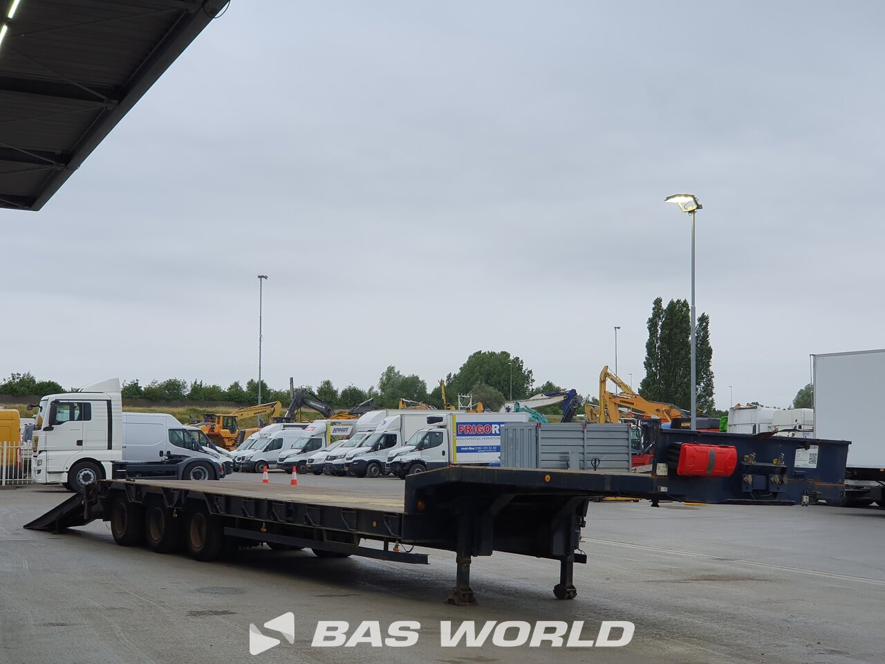 Front : TITAN Semi-remorques porte engins