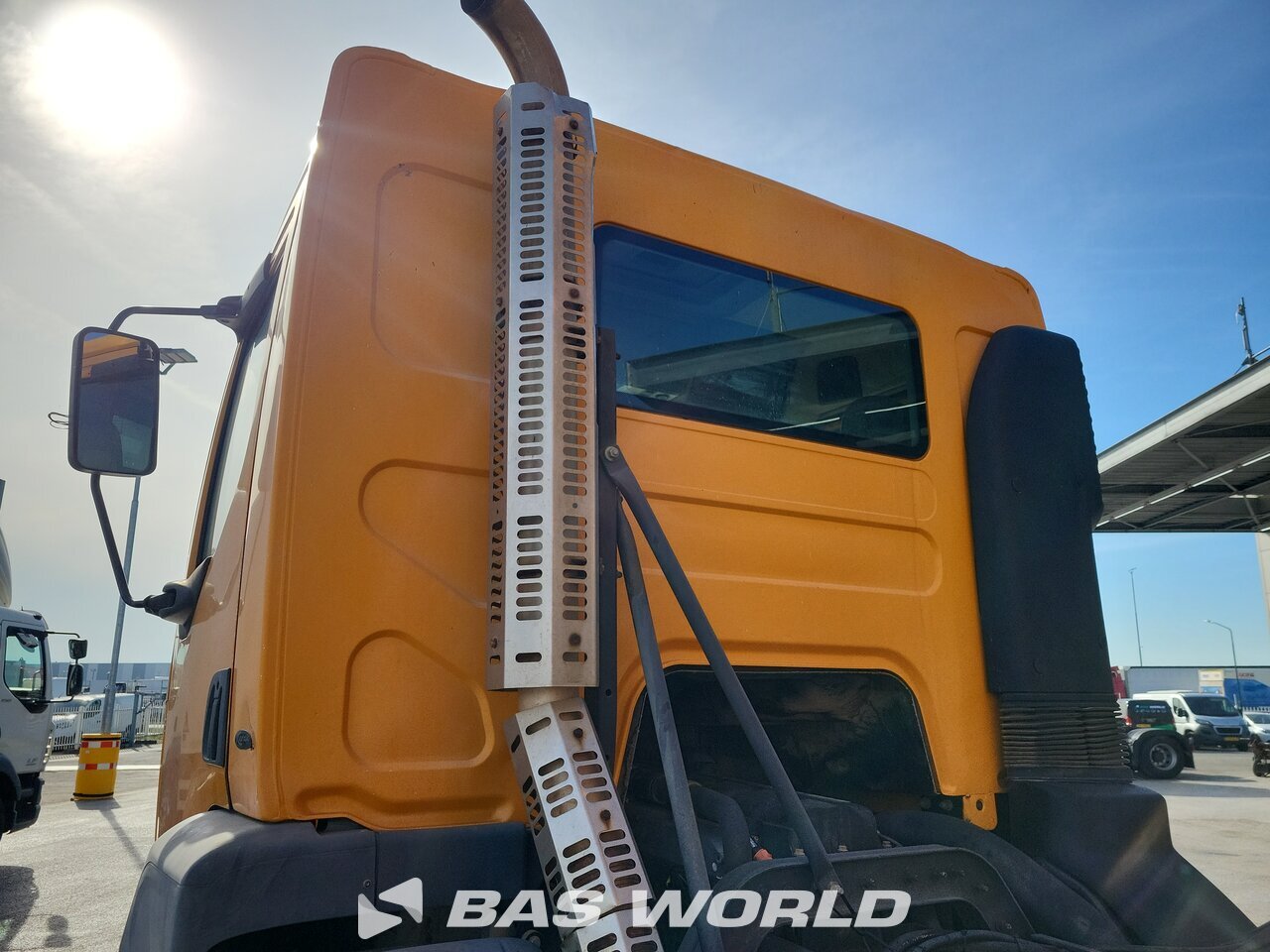 Other : Renault Kerax 420 6X4 Forez Bennes Camion Benne
