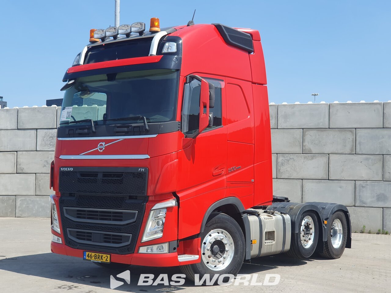 Front left : Volvo FH 500 6X2 Tracteur routier