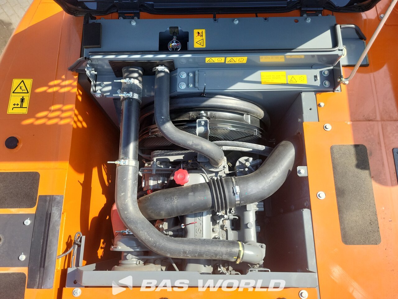 Other : Hitachi ZX220 LC-5G Pelle sur chenilles