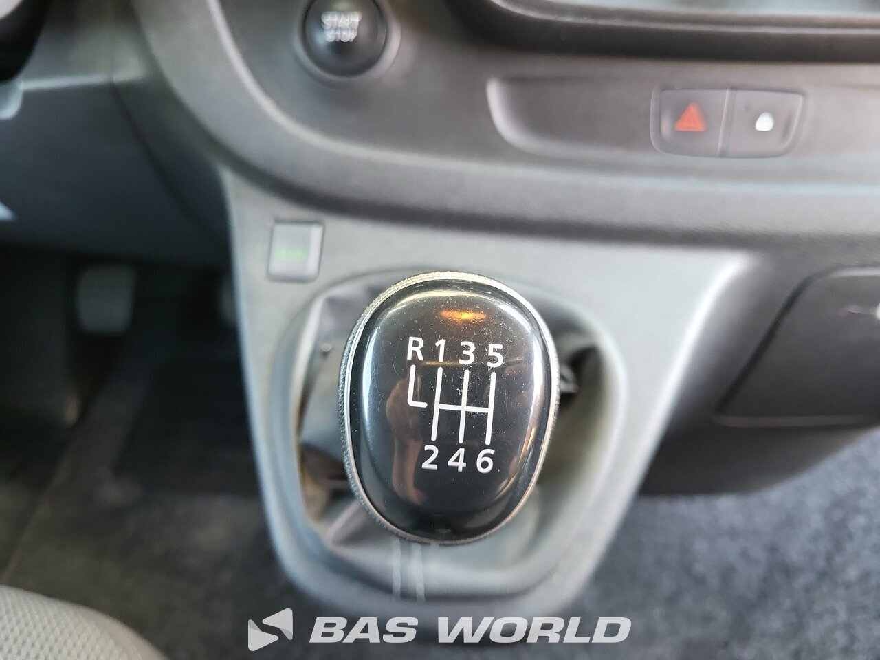 Other : Renault Trafic 120pk Fourgons utilitaires