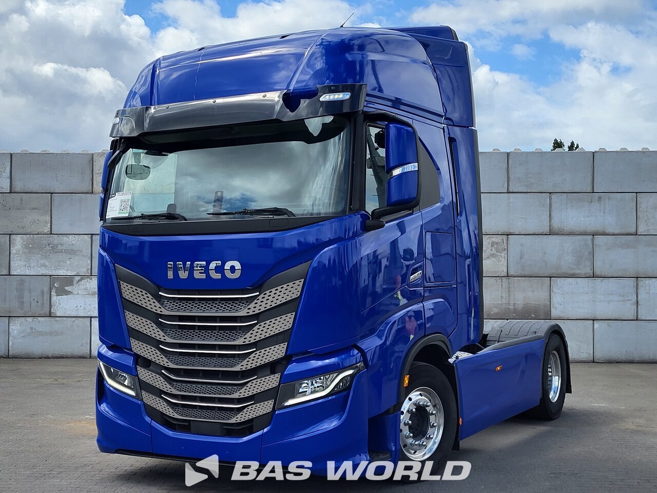 Front left : Iveco S-Way 530 4X2 Tracteur routier