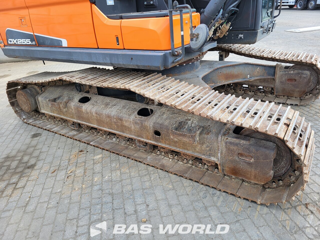 Other : Doosan DX255 LC-5 Pelle sur chenilles