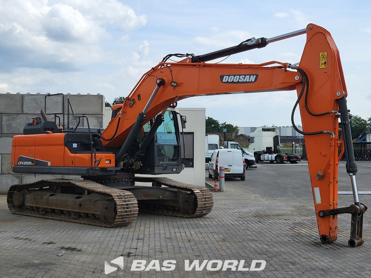 Other : Doosan DX255 LC-5 Pelle sur chenilles