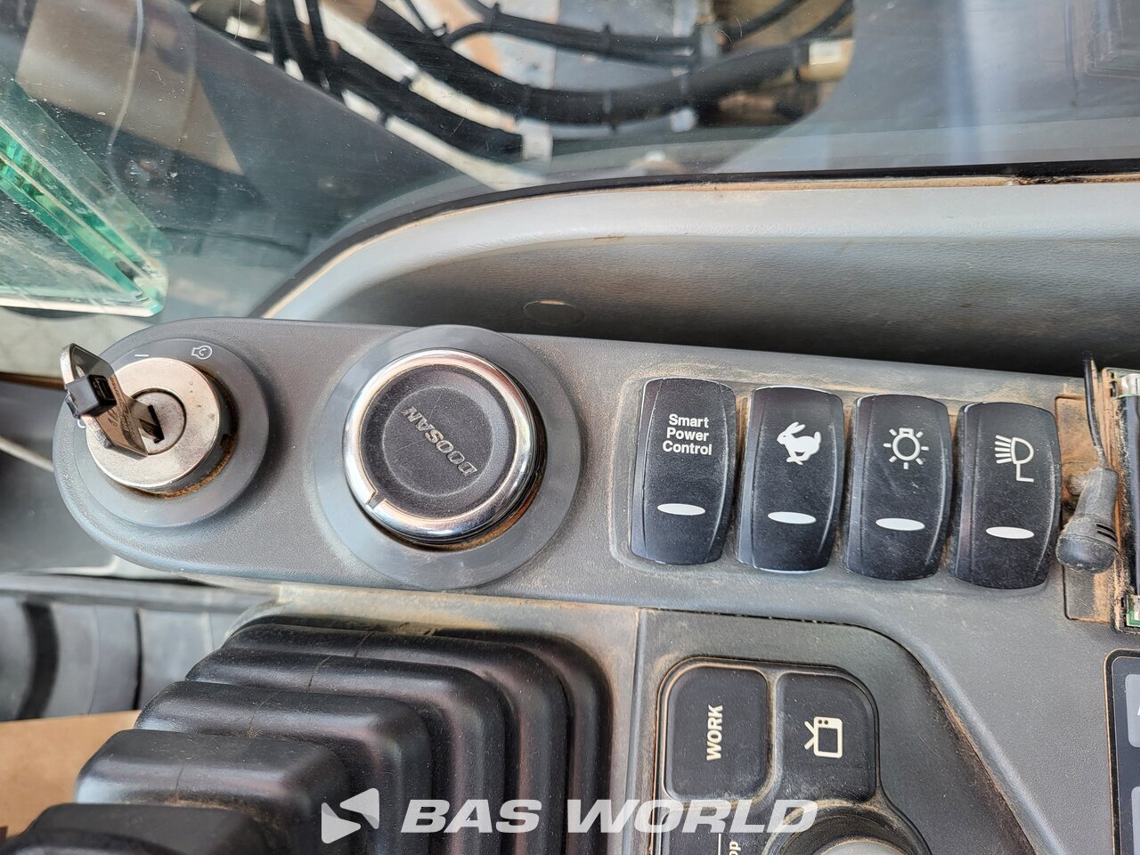 Other : Doosan DX255 LC-5 Pelle sur chenilles