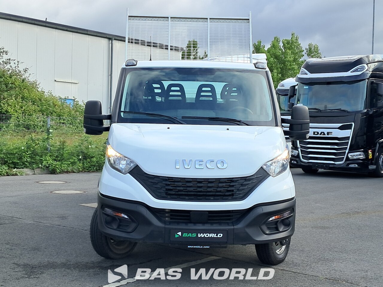Front : Iveco Daily 35C16 Benne