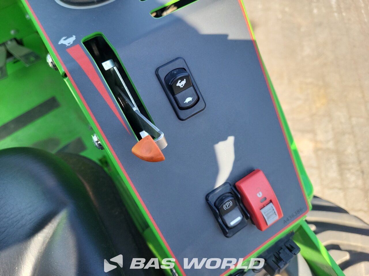 Other : Avant M860i Chargeuse sur pneus