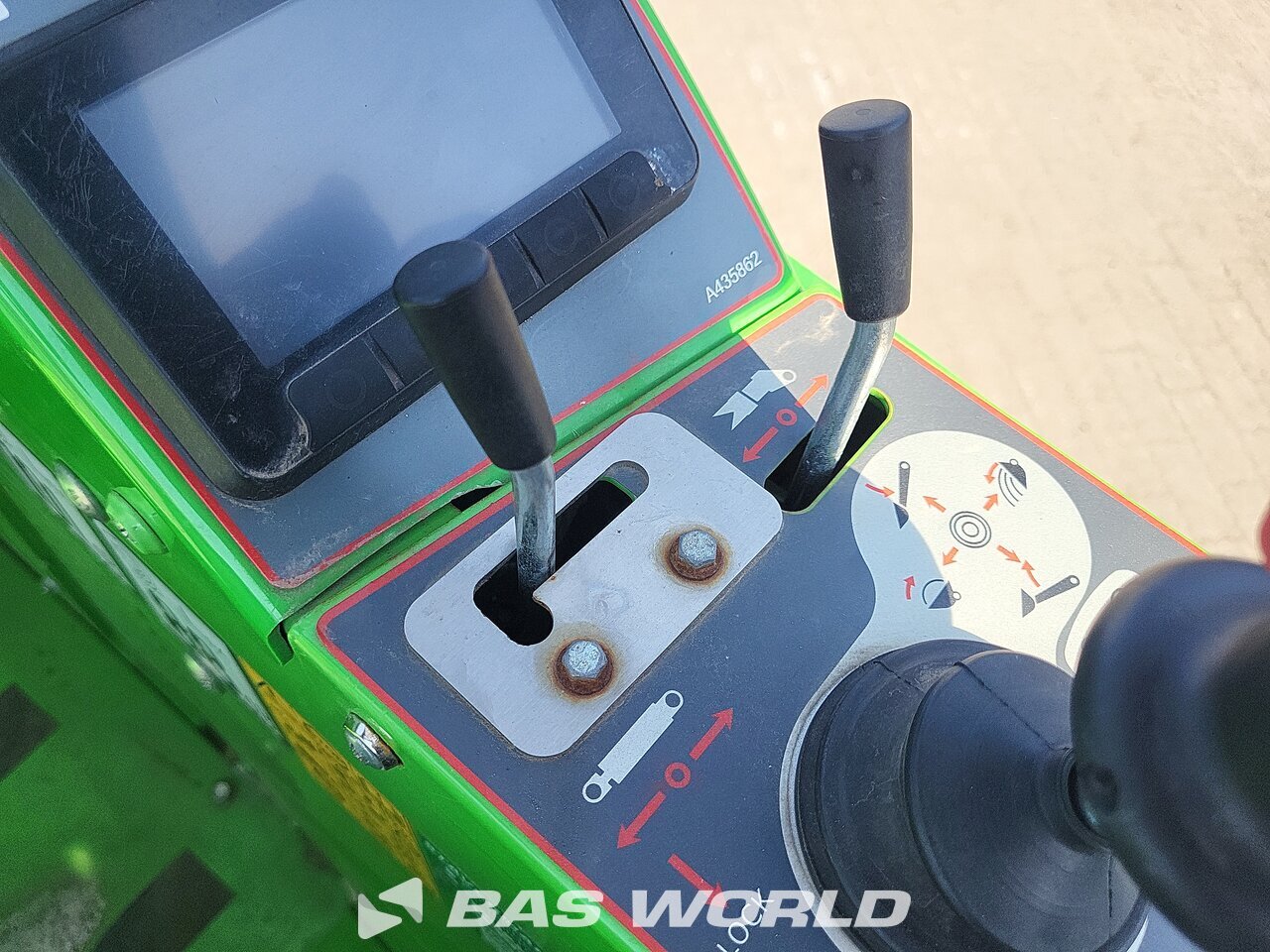 Other : Avant M860i Chargeuse sur pneus