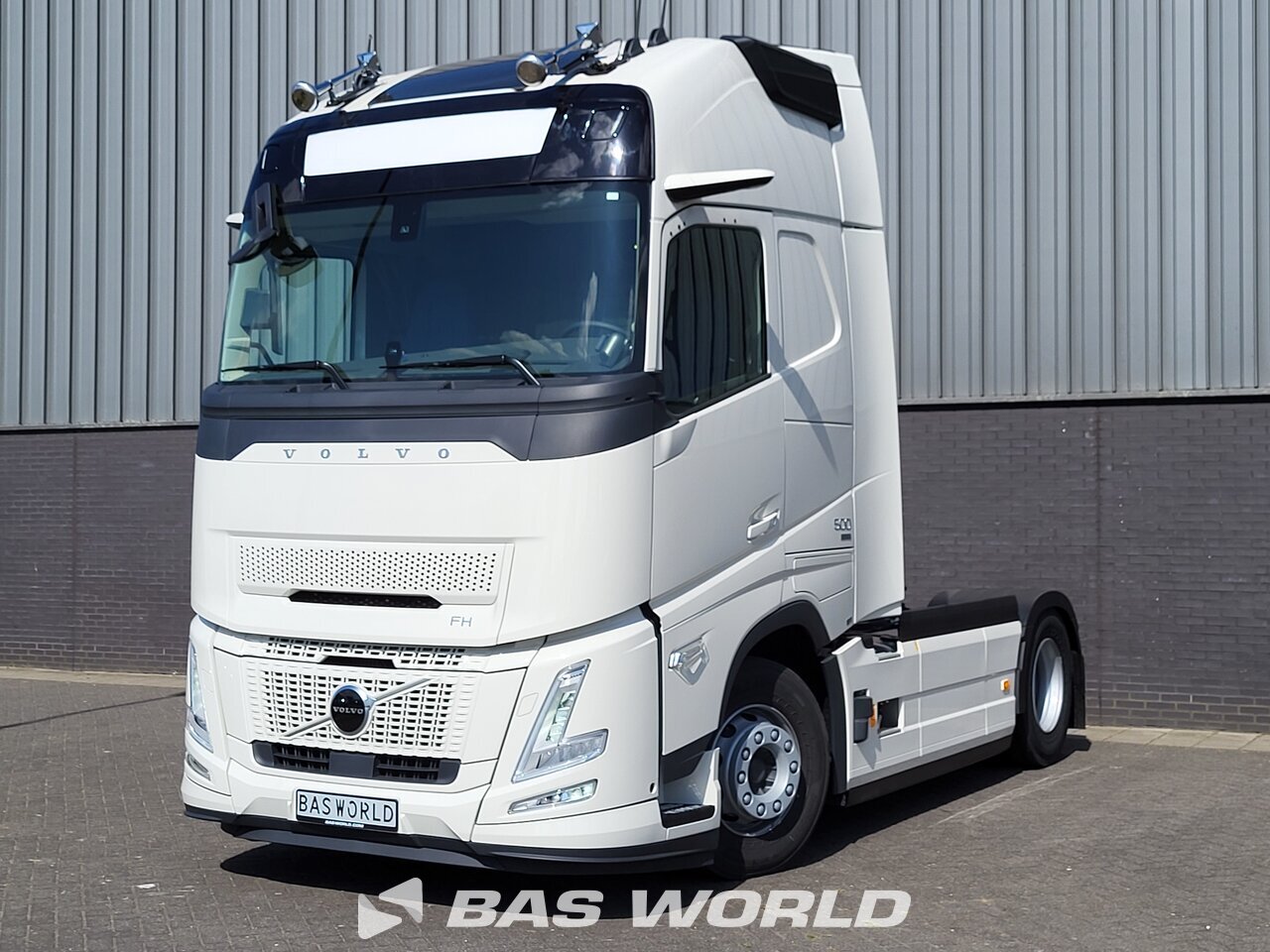 Front left : Volvo FH 500 4X2 Tracteur routier