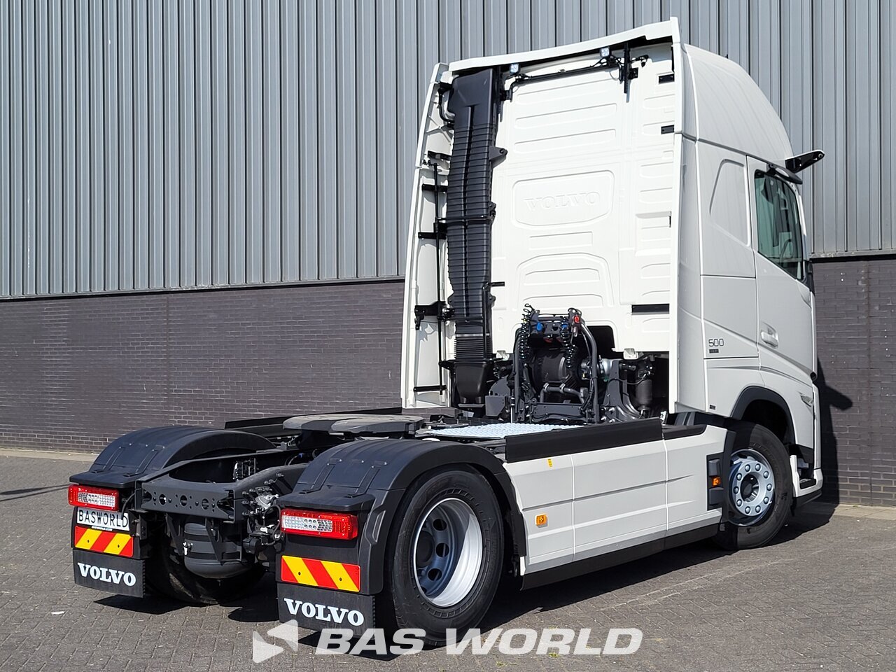 Back right : Volvo FH 500 4X2 Tracteur routier