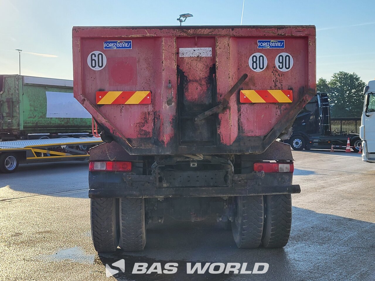 Other : Renault Kerax 430 8X4 Forez Bennes Camion Benne