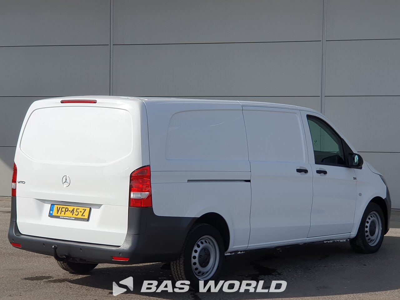 Other : Mercedes Vito 110 Fourgons utilitaires