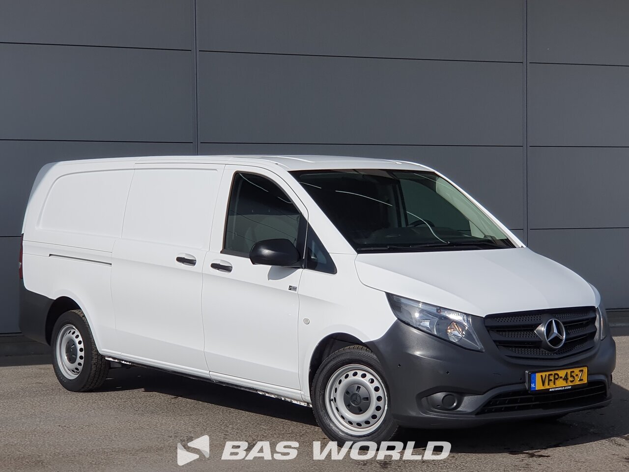 Other : Mercedes Vito 110 Fourgons utilitaires